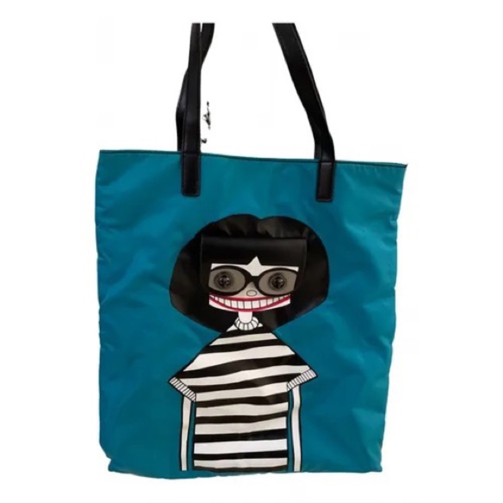 GORGEOUS MARC JACOBS Girl Shopper